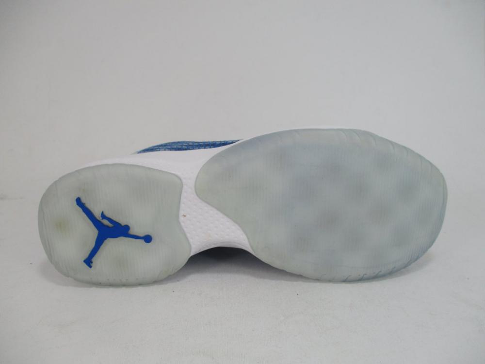 Jordan B Fly 881444 402 blue basketball shoe