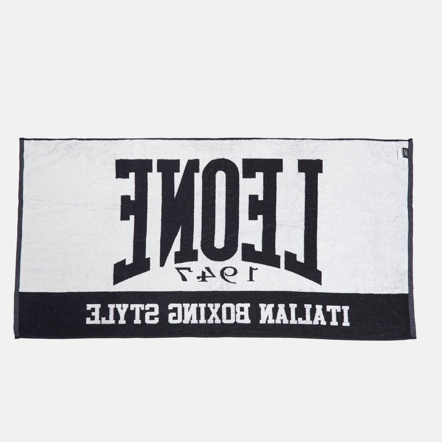 Leone gym towel AC916 Black/Grey