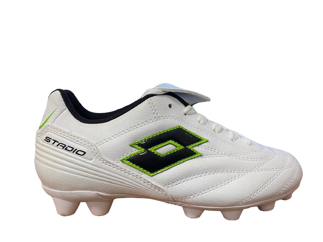 Lot of boys' soccer shoe Stadio Suprema HG-R M6153 white