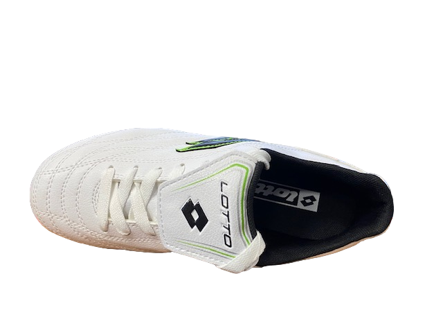 Lot of boys' soccer shoe Stadio Suprema HG-R M6153 white