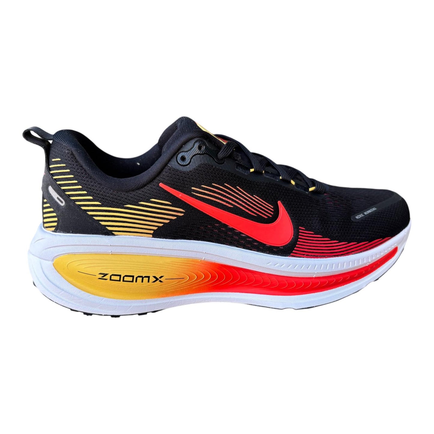 Nike Vomero 18 HM6803-016 Scarpa Running Uomo Nero Crimson