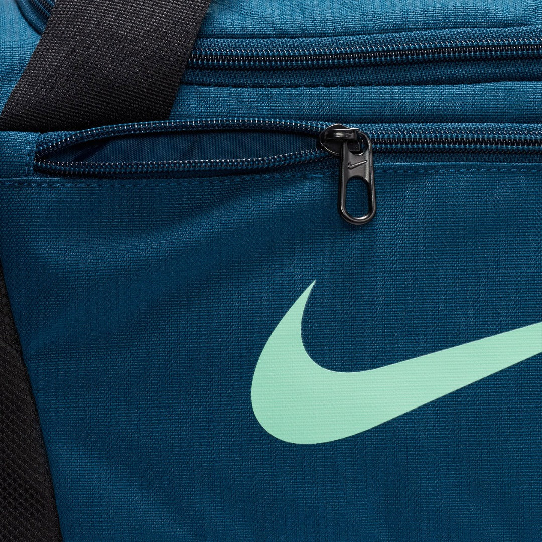 Nike borsone per palestra Brasilia da 25 litri DM3977-460 blu nero verde