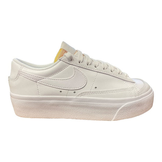 Nike scarpa sneakers da donna con zeppa Blazer Low DJ0292-100 bianco