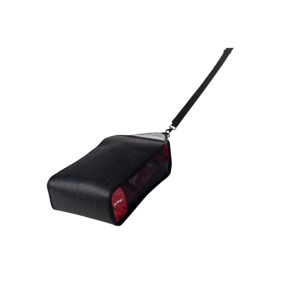 2Improve Sprintsac.
Includes: 3x5kg sandbags (sand not included), 1 belt, 1 P2I100080 black-red bag
