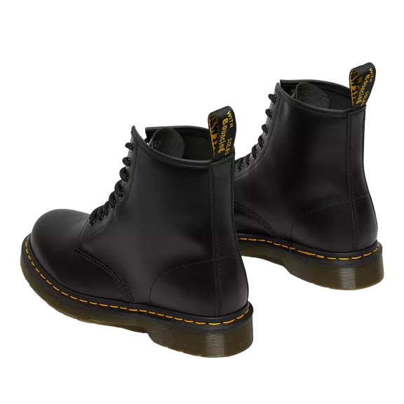Dr. Martens 1460 Smooth Anfibio Pelle Nero 10072004 - Stivale Iconico 8 Occhielli