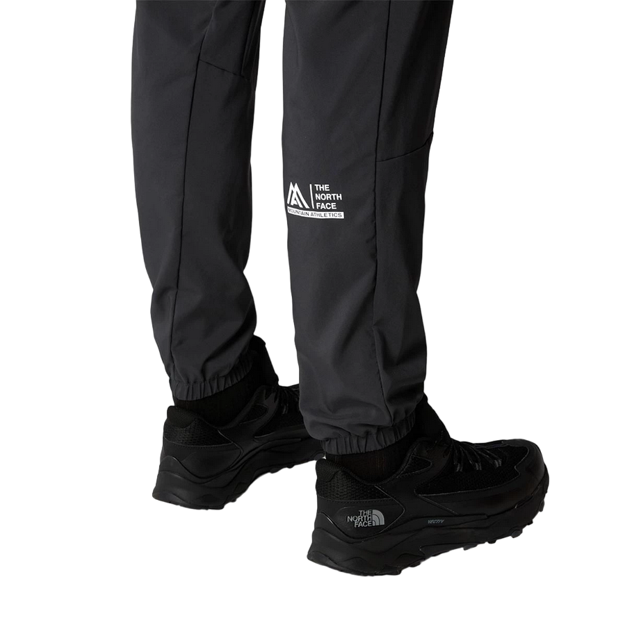 The North Face men's sports pants Wind Track NF0A87J60C5 asphalt grey