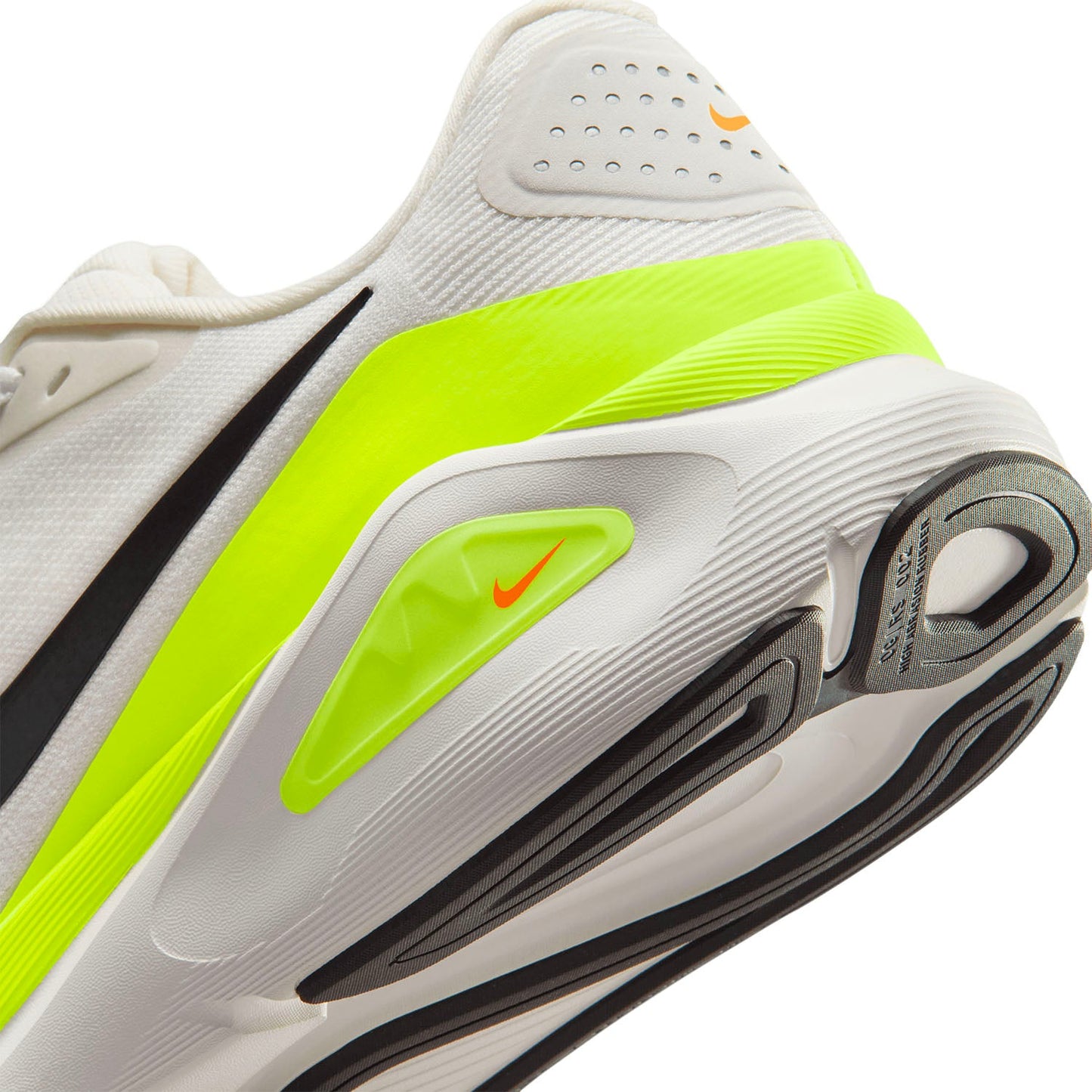 Nike scarpa da corsa su strada da uomo Structure 26  HJ1102-103 bianco