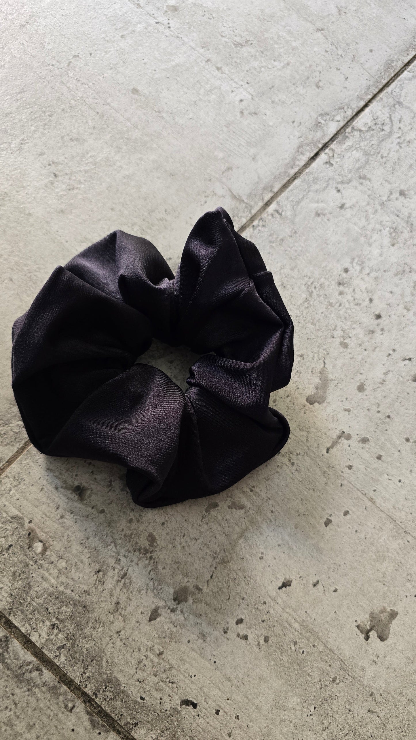 Sartorial Lycra scrunchie
