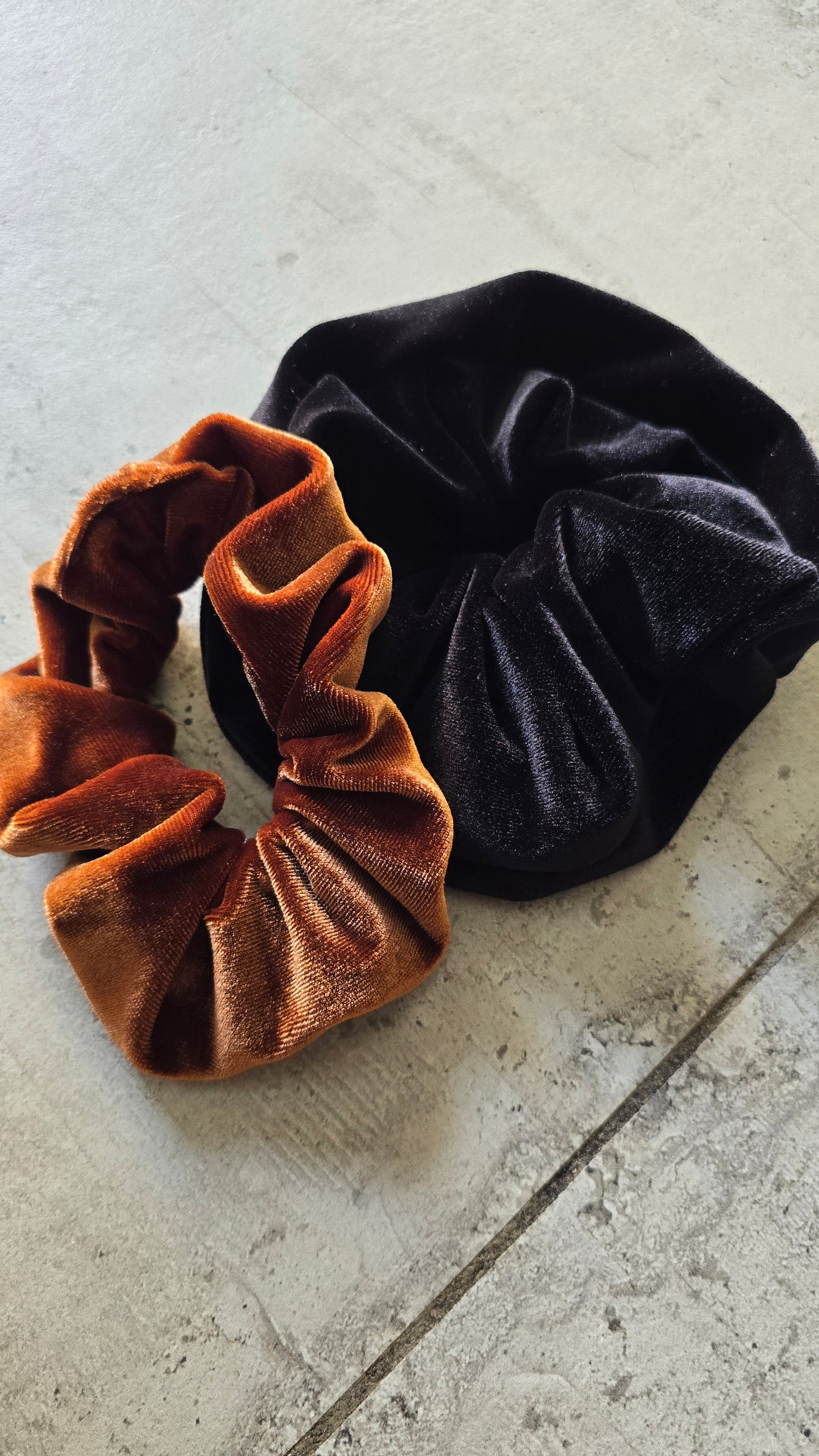 Scrunchie sartoriale in Velluto